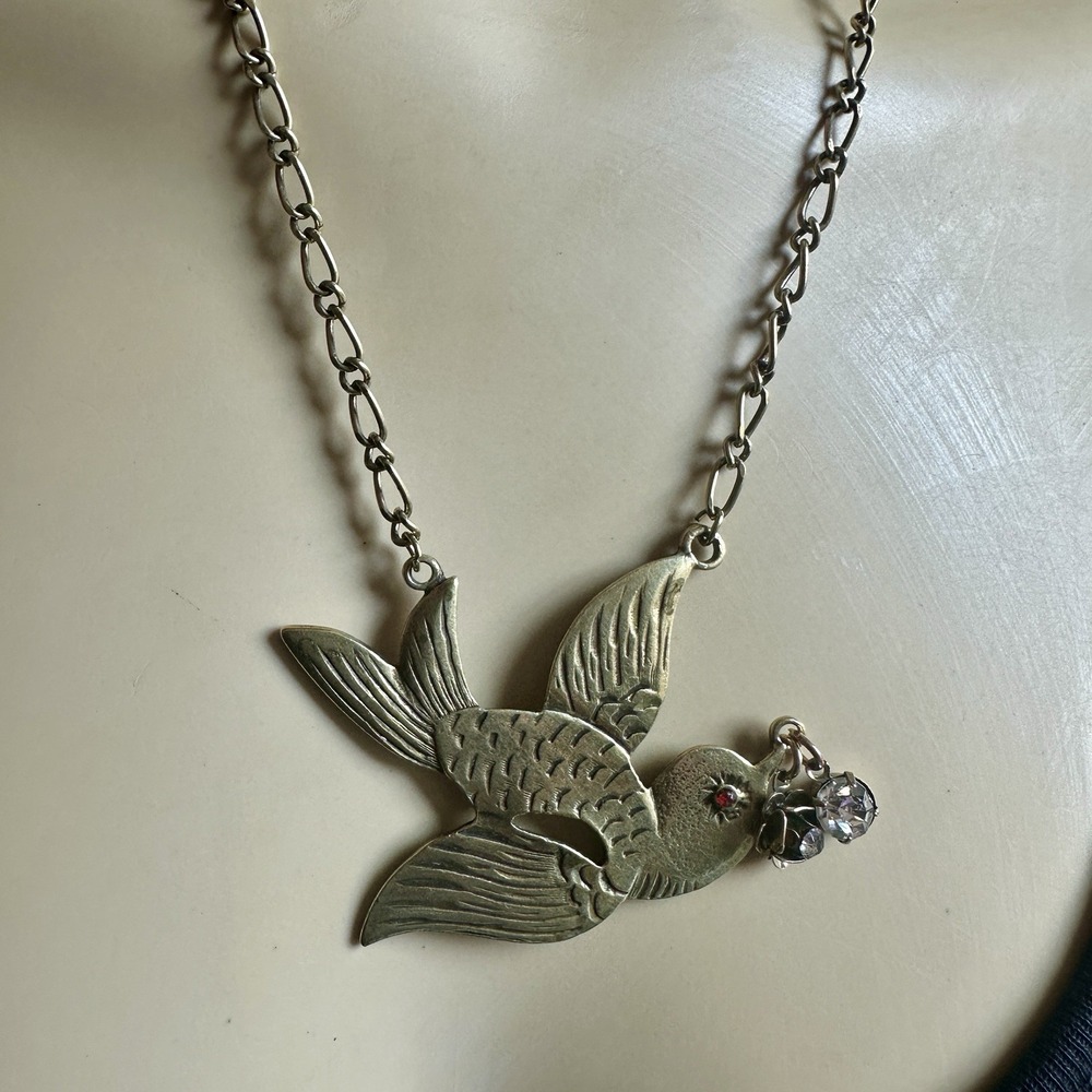 Vintage Dove Swallow Bird Pendant Necklace 26 Inch Rhinestone Gold‎ Animal